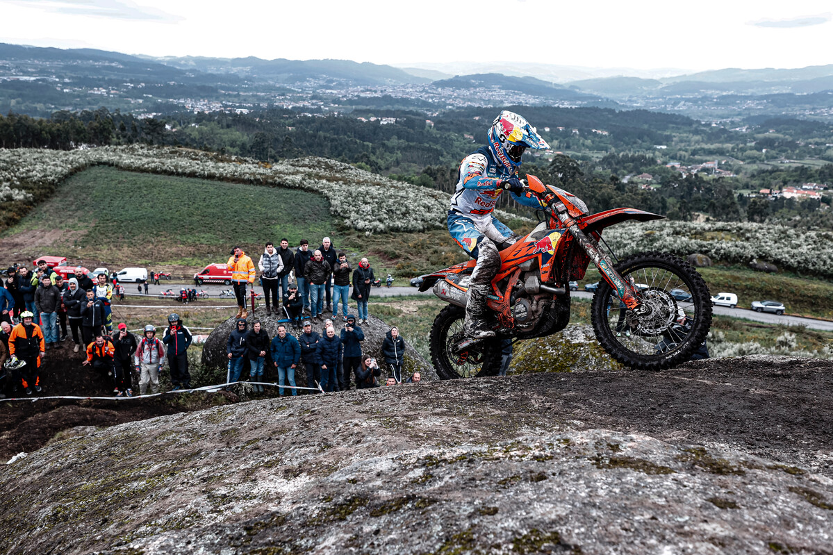 Vídeo EnduroGP, Portugal: O resumo do 1.º dia em Fafe