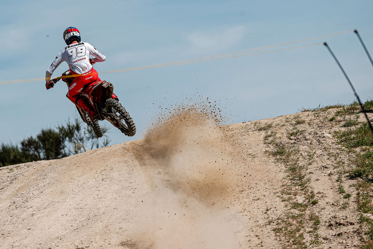 Vídeo EnduroGP, Portugal: O resumo do 1.º dia em Valpaços