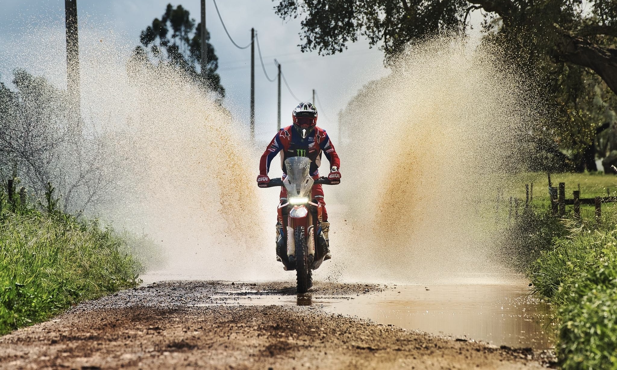 Rally Raid Portugal, Prólogo: Vitória de Tosha Schareina