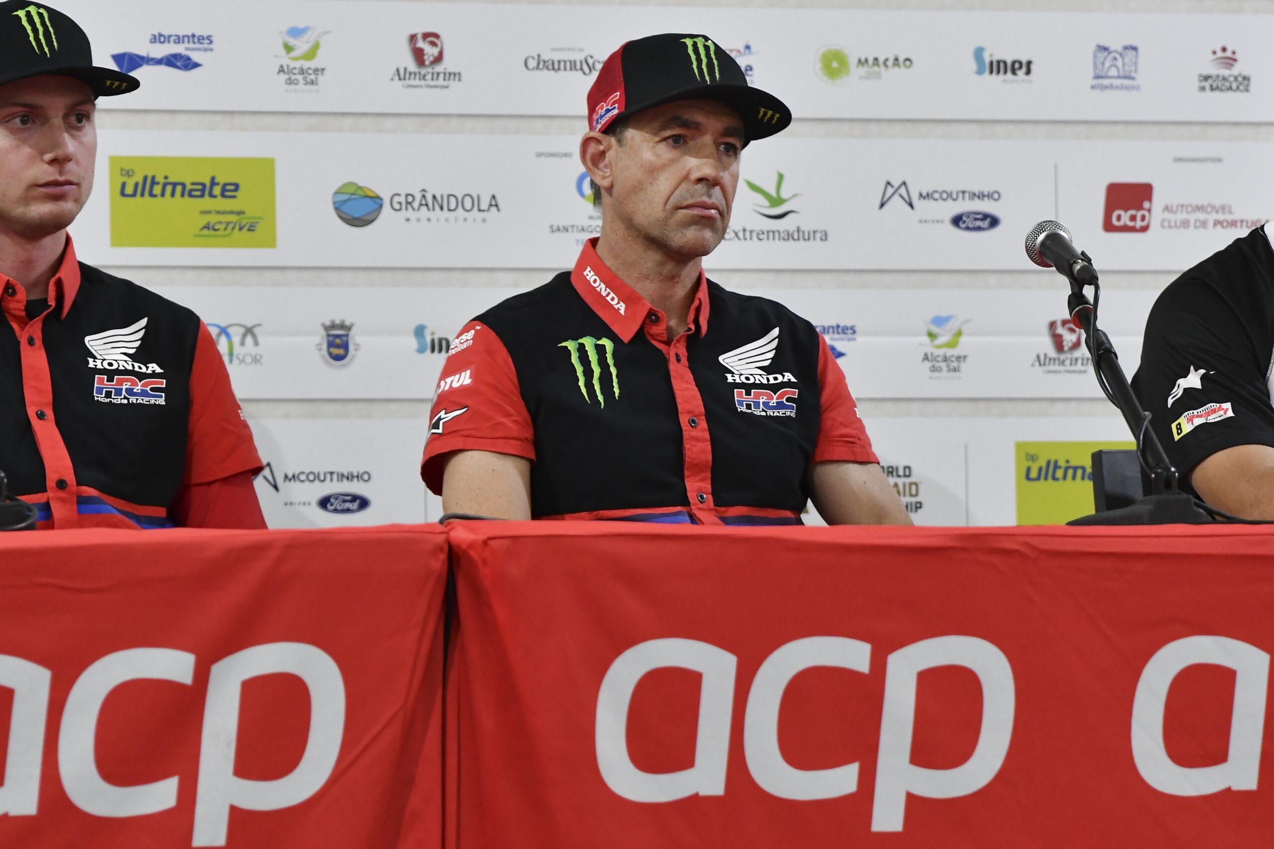 Rally Raid Portugal: O que disseram Ruben Faria e Tosha Schareina (Honda) na conferência de imprensa