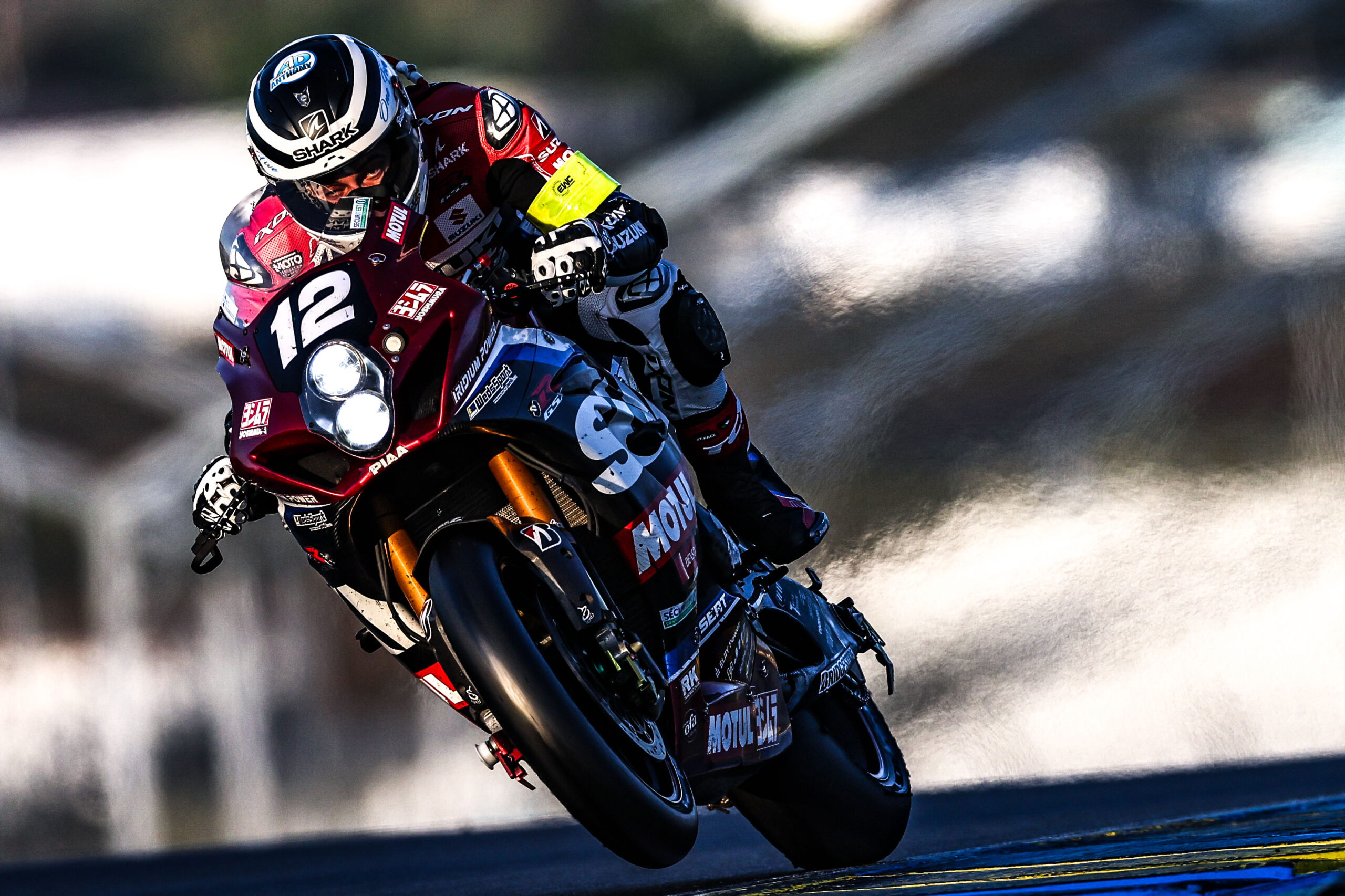 EWC, Le Mans, 19h: Suzuki lidera à frente da BMW e Yamaha