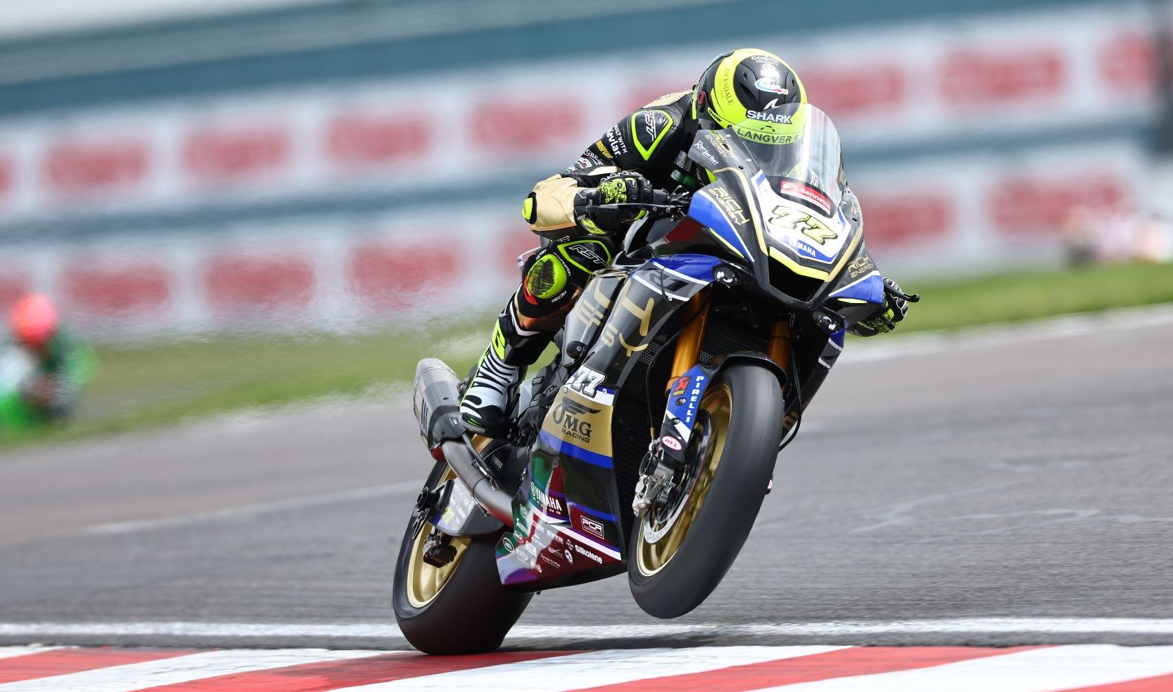 BSB Donington, Corrida 1: Ryde vence corrida com bandeira vermelha