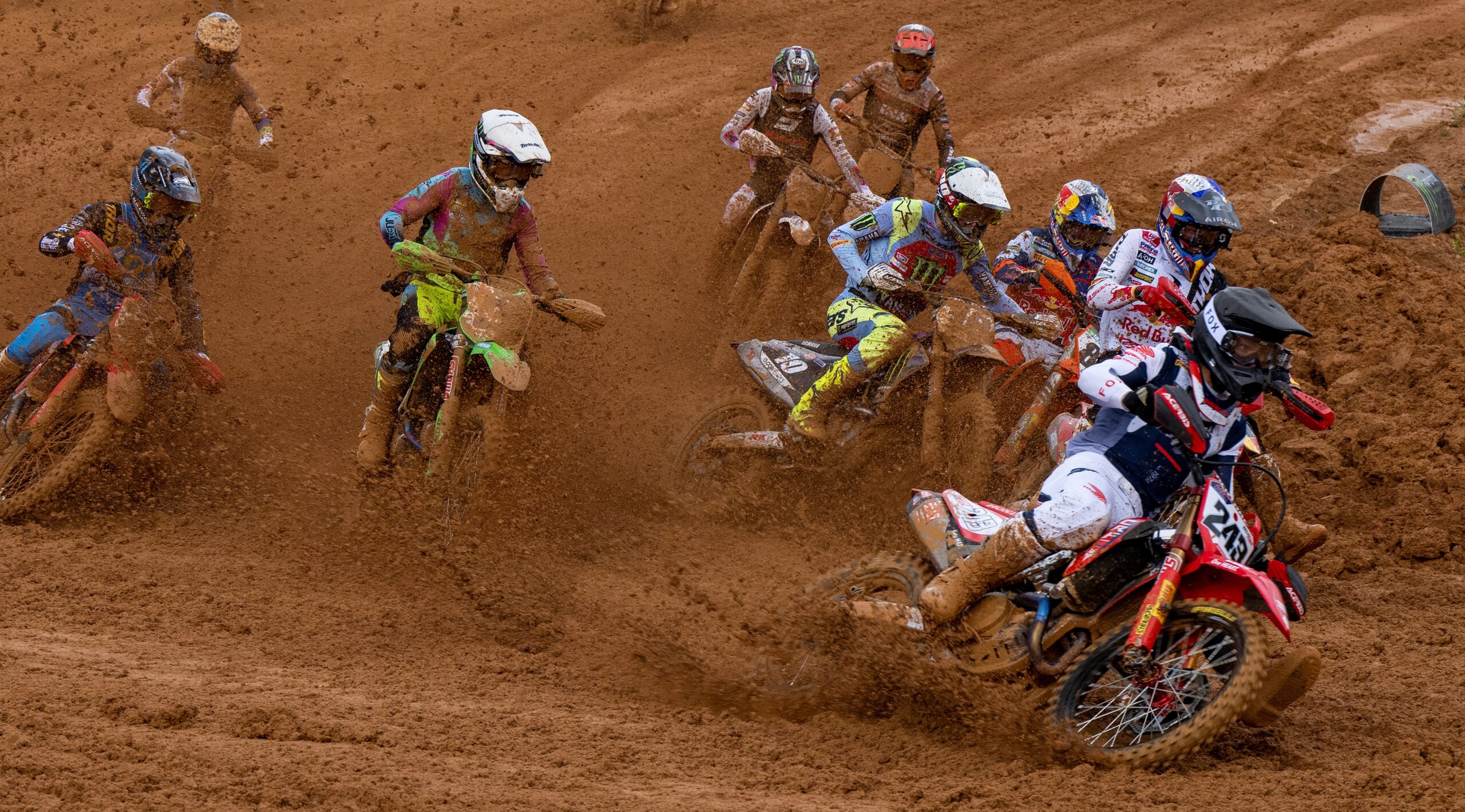 MXGP, Tim Gajser (1º.): “Feliz por vencer a qualificação em condições muito difíceis”