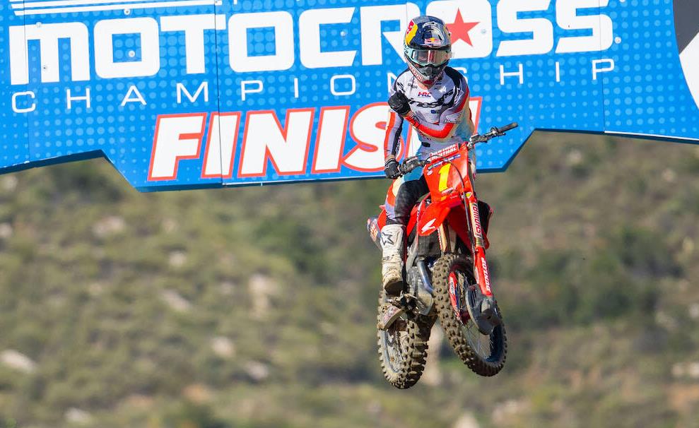 AMA Pro Motocross 450: Jett Lawrence segue invicto na classe principal