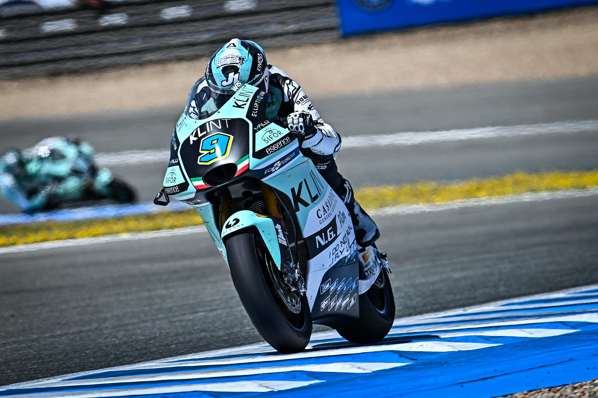 Moto2, Catalunha, T1: Jorge Navarro surpreende e acaba o dia na frente