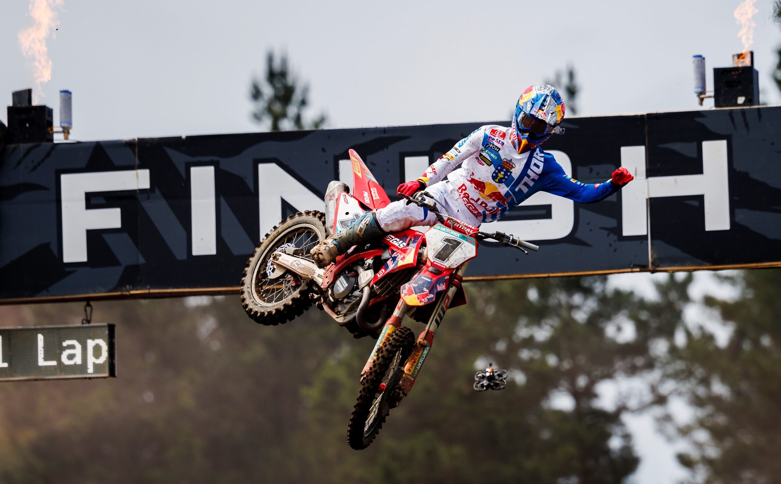 MXGP, Espanha, Corrida 2: Prado regressa a líder com duplo triunfo