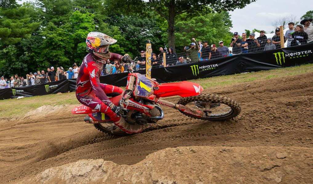 AMA Pro Motocross 450: Jett Lawrence e Chase Sexton ficam a 3 pontos do líder