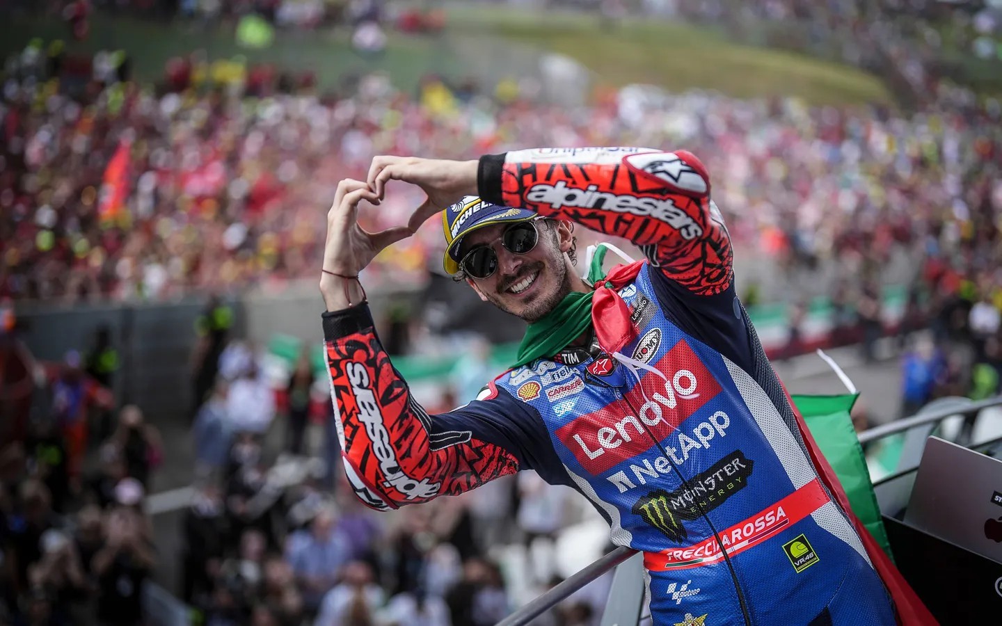 MotoGP, Francesco Bagnaia (1.º): “Ultrapassar quatro pilotos em curva e meia é incrível”