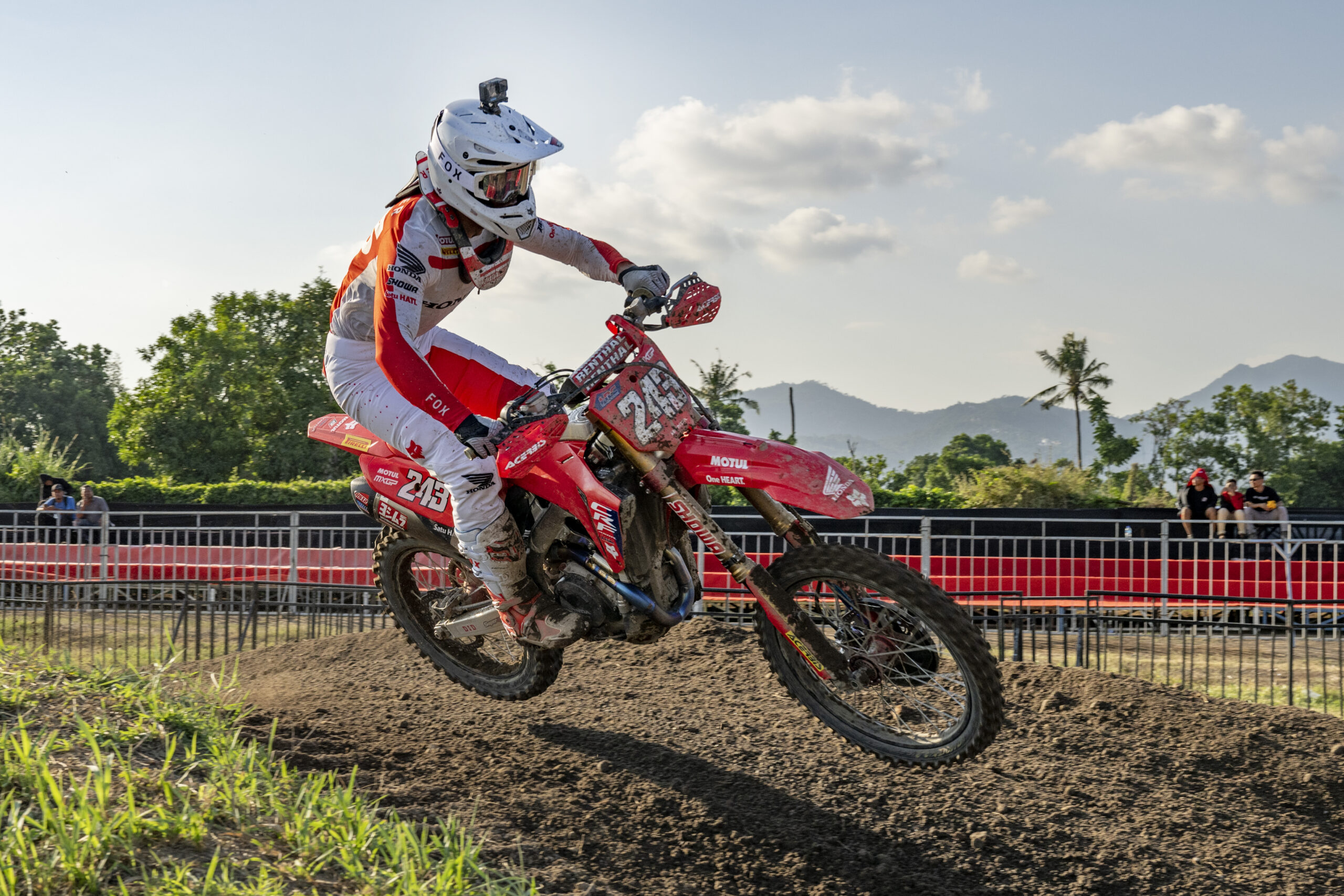 MXGP, Tim Gajser (3º): “Foi ótimo liderar as primeiras voltas”