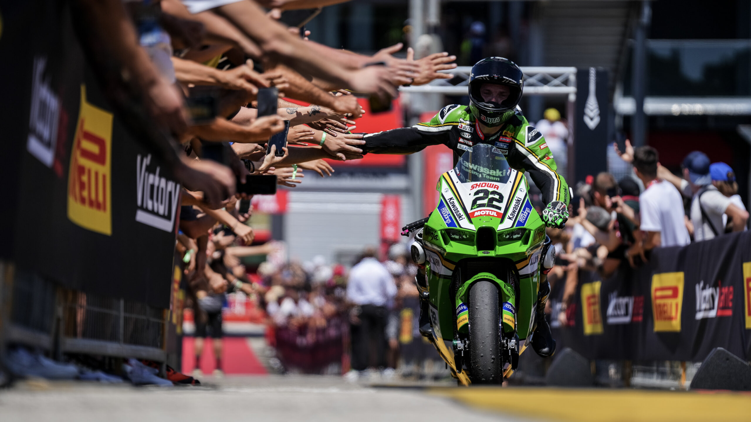 WSBK, Misano, Corrida Superpole: Toprak soma e segue a vencer