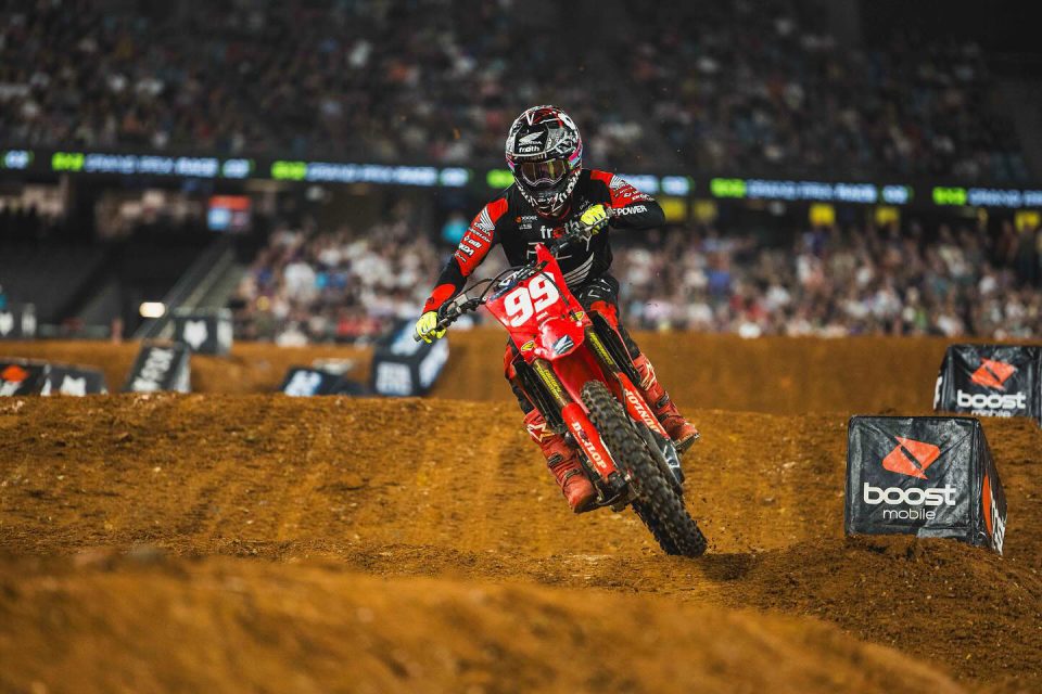 SX EUA: Termina a ligação entre Max Anstie e a Firepower Honda