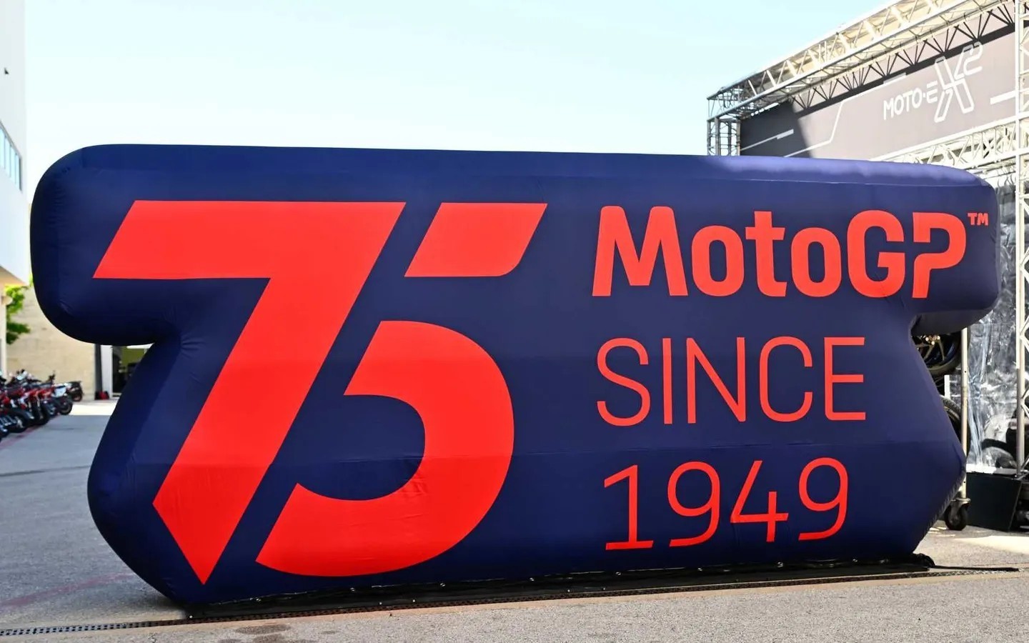MotoGP, Equipas vão correr com decoração vintage em Silverstone