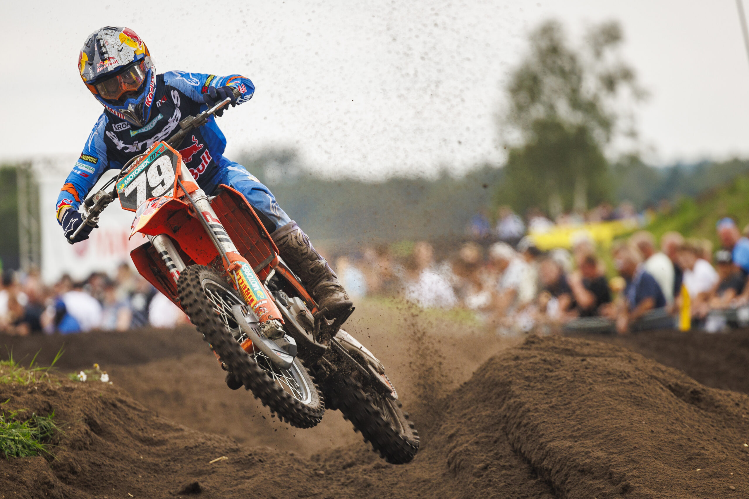 MX2, Letónia: Sacha Coenen vence o seu primeiro GP