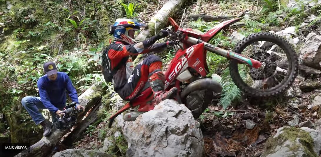 Vídeo Hard Enduro: Momentos espetaculares nas montanhas sérvias