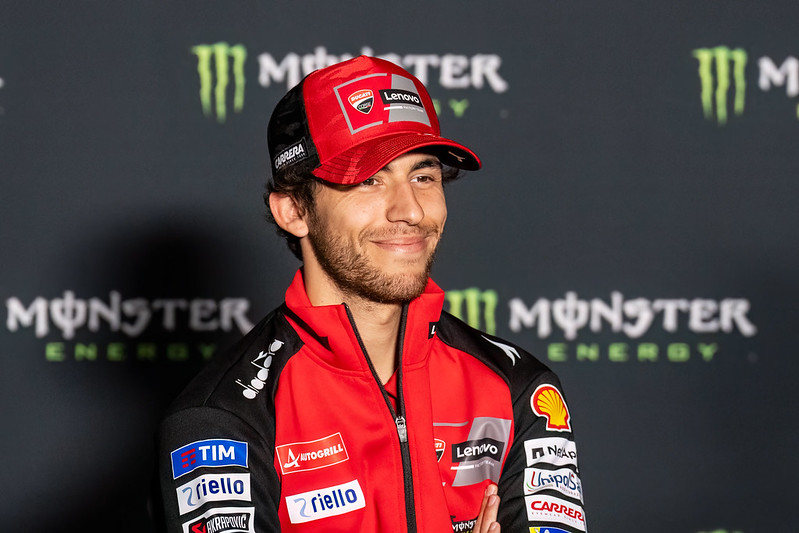 MotoGP, Enea Bastianini ‘Pensei que fosse mais uma luta ‘interna’ entre mim e Martín’