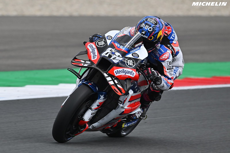 MotoGP, Miguel Oliveira “voa” com P3 e acesso direto à Q2 em Sachsenring