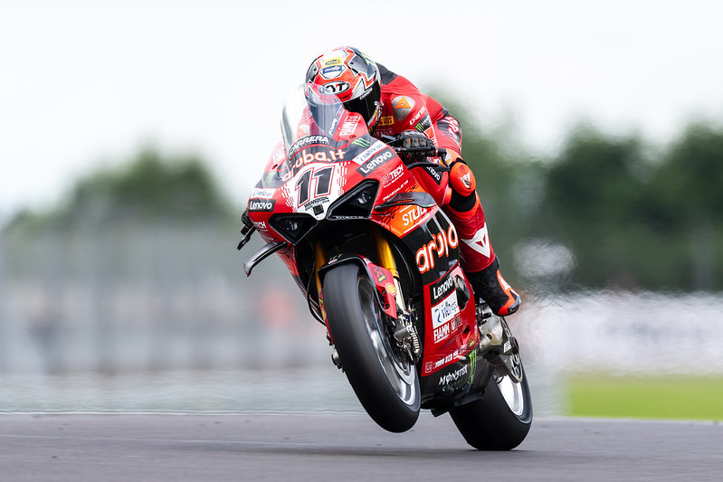 WSBK, Nicolò Bulega “ansioso por entrar em pista” com a sua Panigale V4R