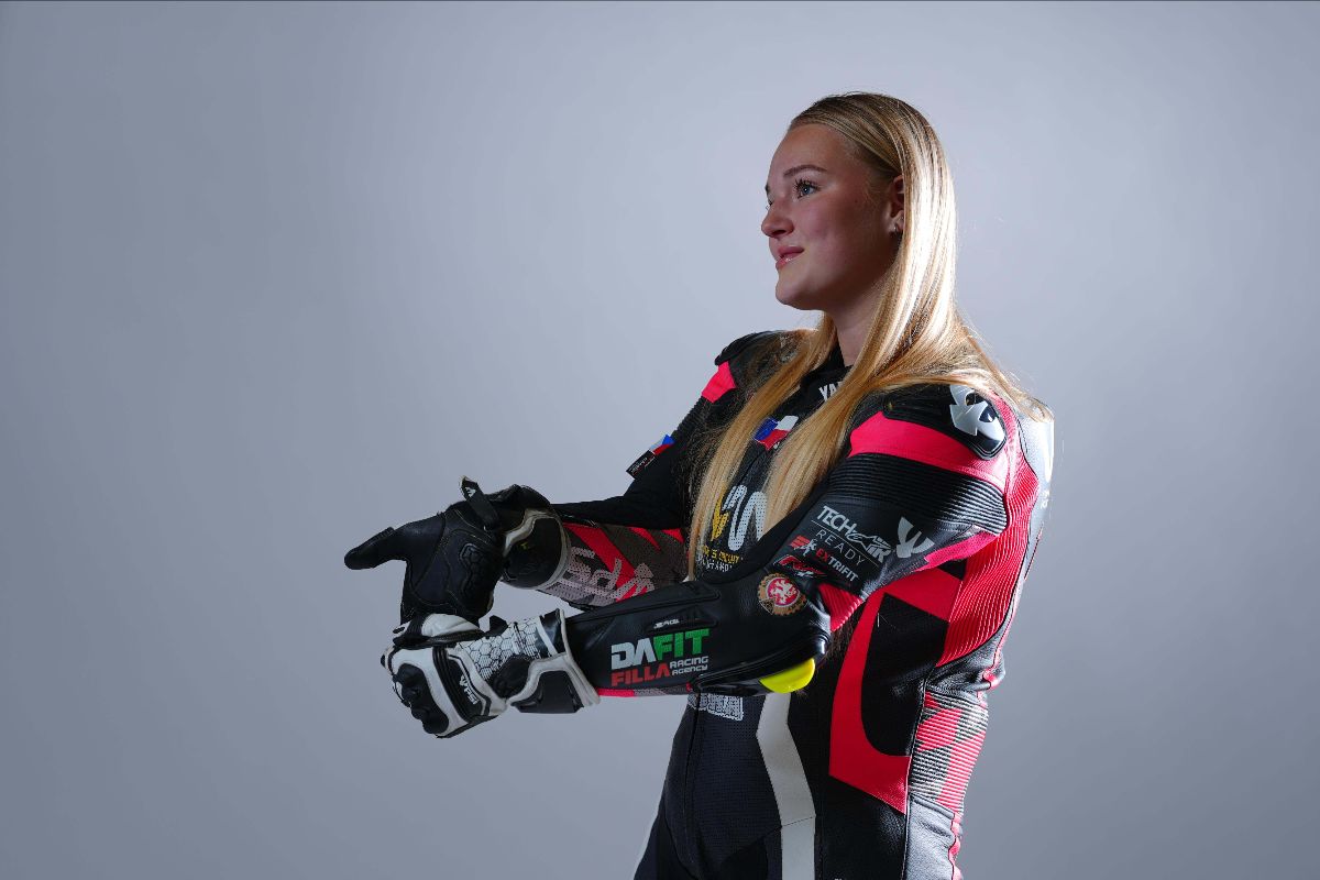 WorldWCR, Adela Ourednickova, conheça melhor a piloto de 18 anos checa