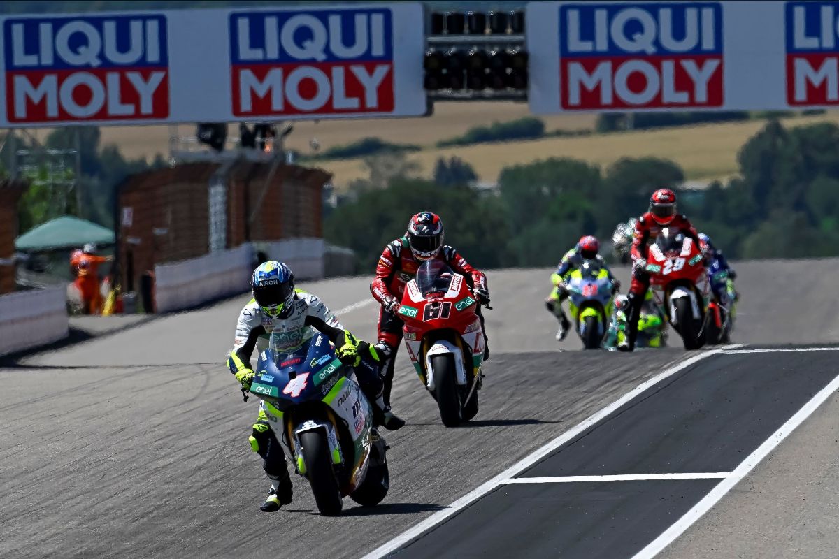 MotoE: Garzo faz a dobradinha em condições contrastantes em Sachsenring