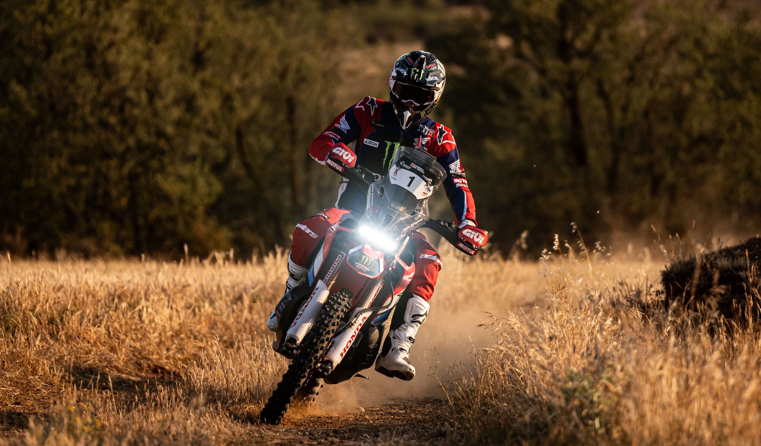 TT: Baja de Aragón, SS1: Schareina amplia a liderança nas motos