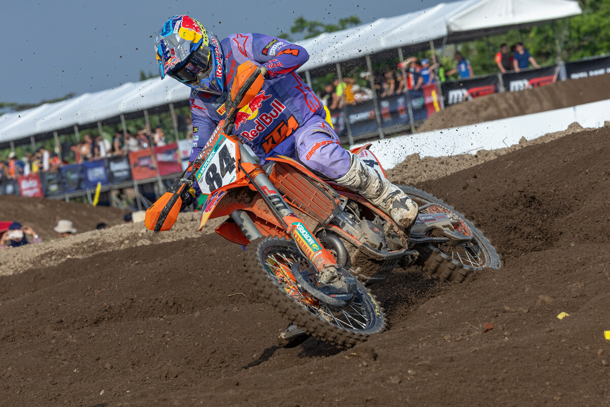 MXGP, República Checa: Herlings na pole em Loket