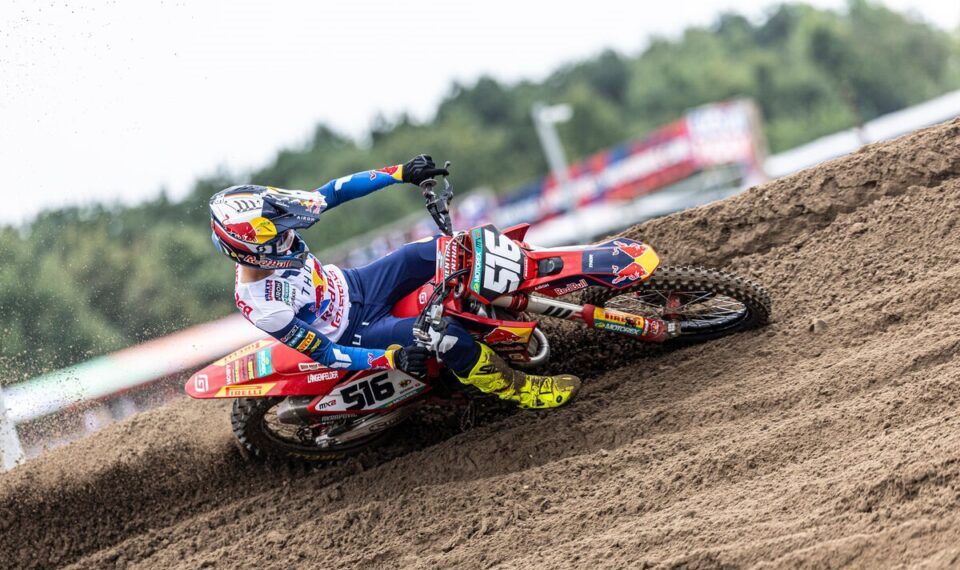 MX2, Corrida 2: Laengenfelder vence segunda manga, De Wolf vence o Grande Prémio