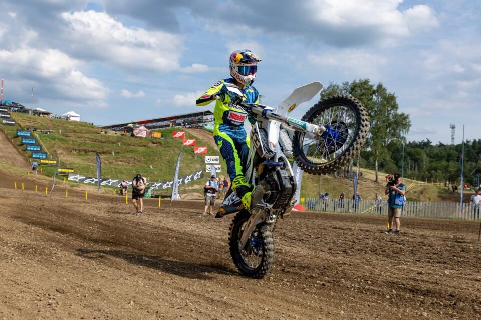 MX2, República Checa: Lucas Coenen sólido no topo