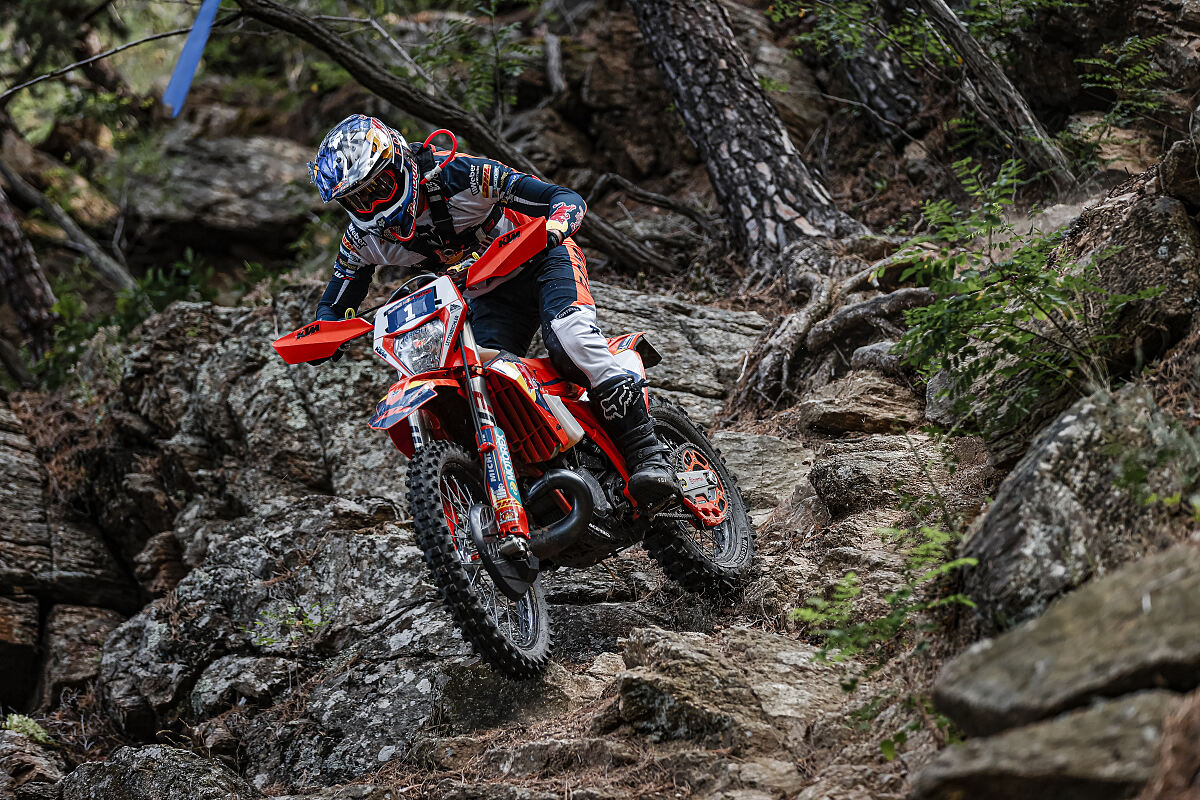 Hard Enduro: Manuel Lettenbichler vence o Red Bull Romaniacs