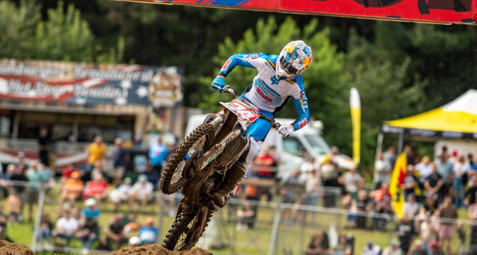 MX2, Corrida 1: Kay de Wolf dominante em Lommel