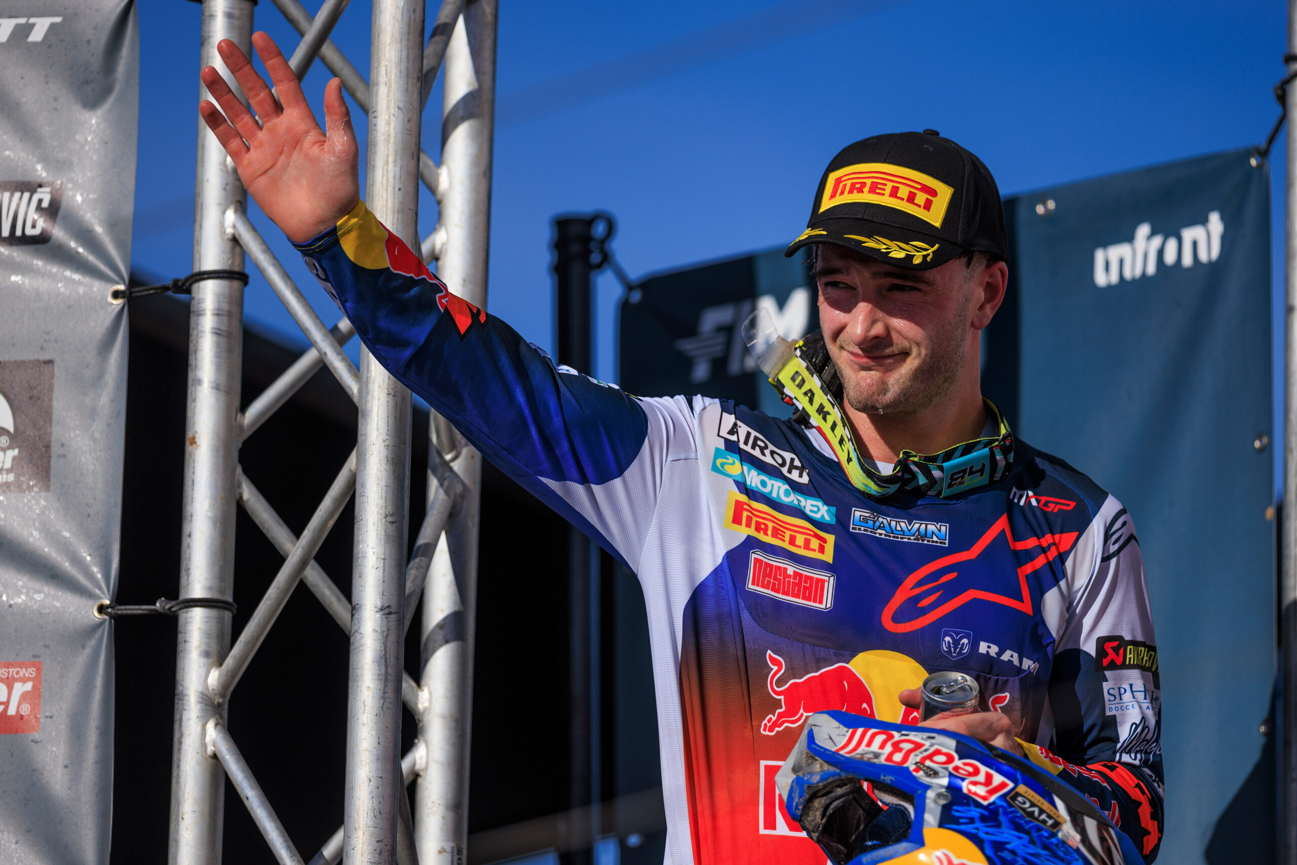 ADAC MX Masters: Jeffrey Herlings (KTM) domina em Tensfeld