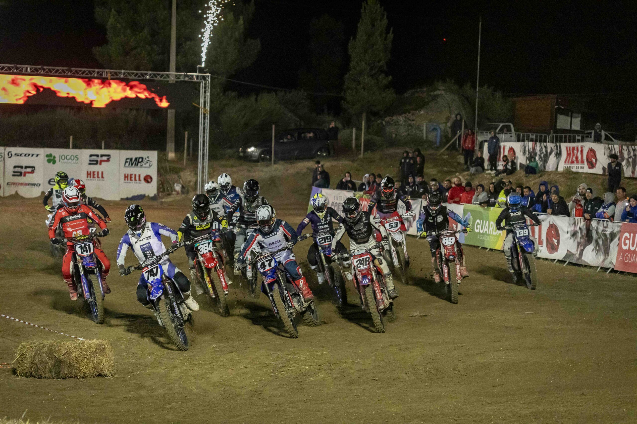 O espetáculo do Campeonato Nacional de Supercross segue para Norte