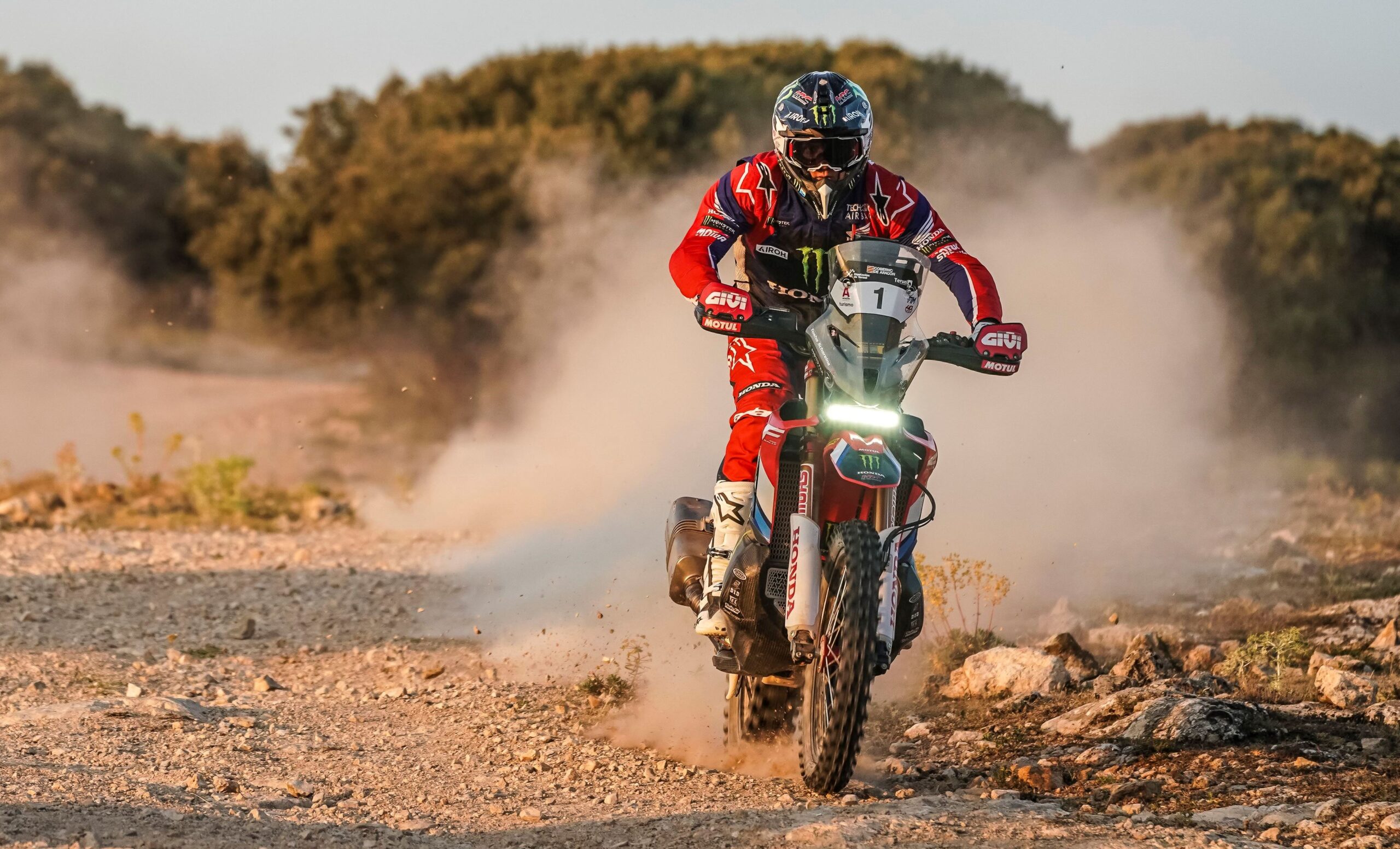 TT: Baja de Aragón, SS2: Schareina domina primeira etapa