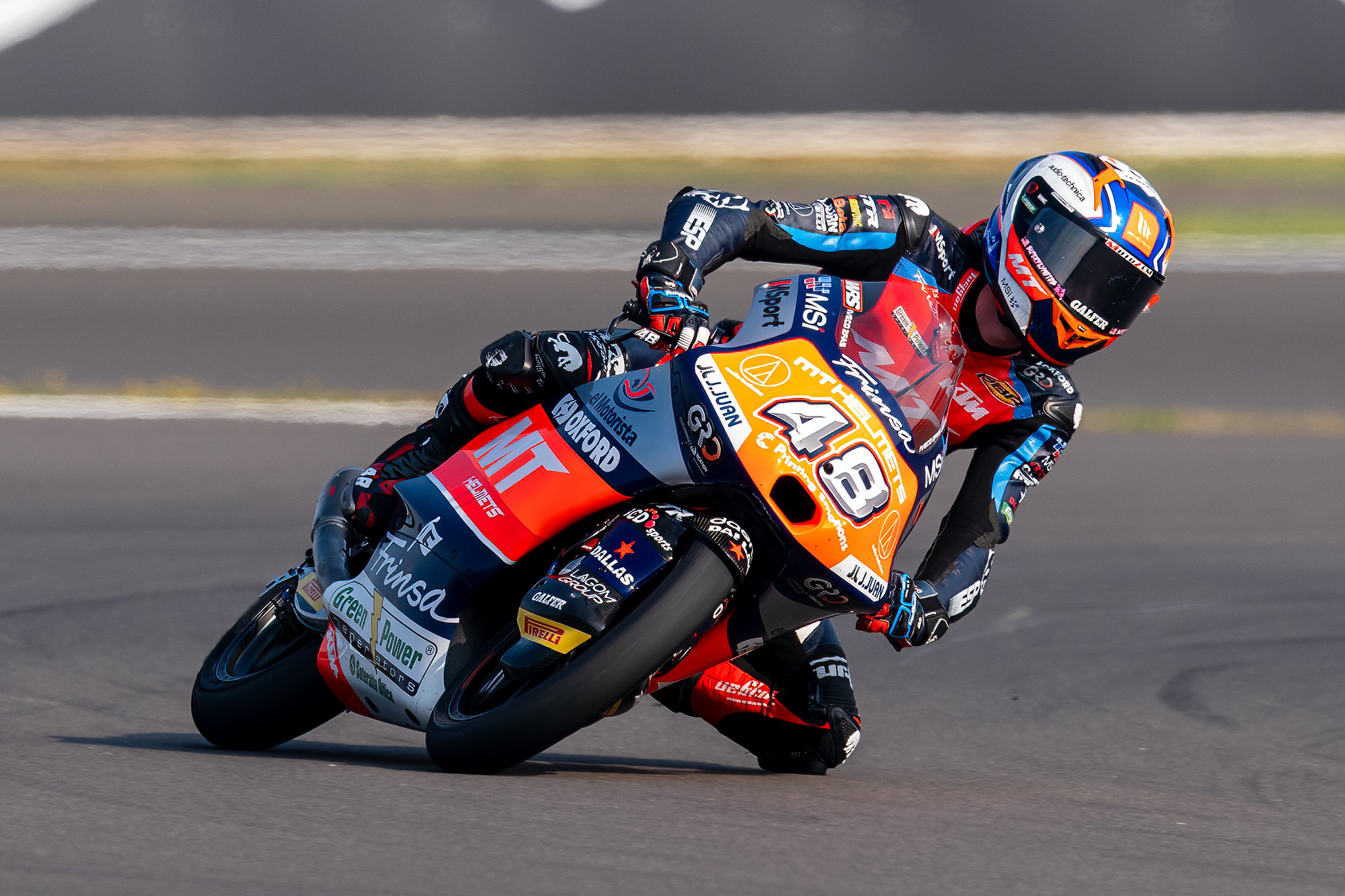 Moto3, Iván Ortolá fortíssimo faz a pole position em Silverstone