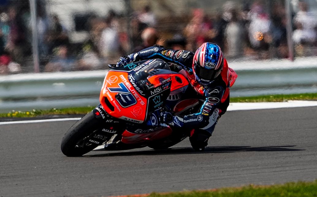 Moto2, Grã-Bretanha, Q2: Ogura faz a pole com volta recorde!