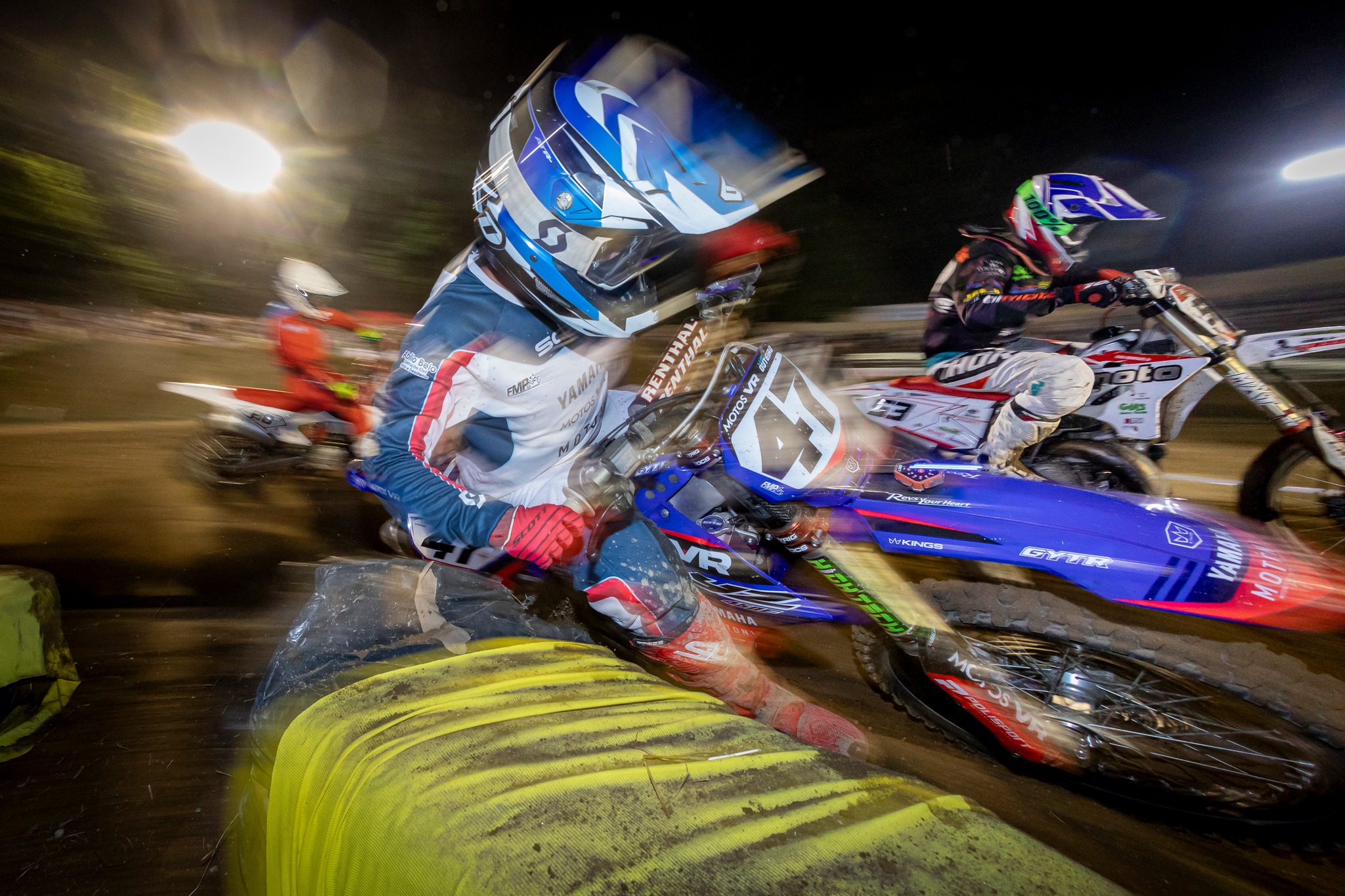 Campeonato Nacional Supercross: noite quente em Fafe