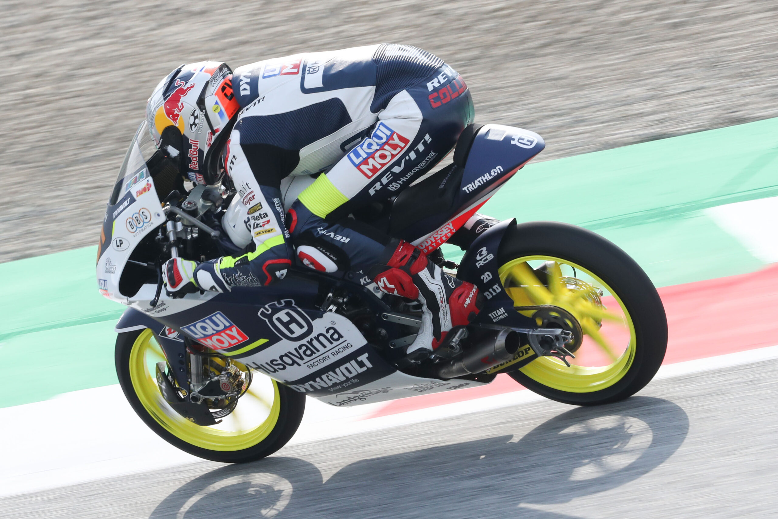 Moto3, Grã-Bretanha, T2: Veijer permanece no topo dos tempos combinados