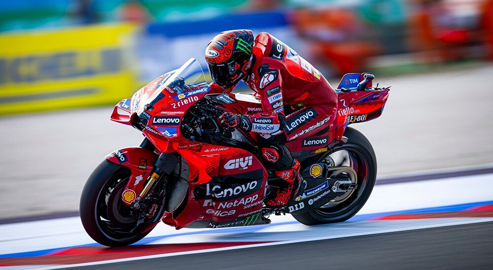 MotoGP, Misano (Q2): Pole de Bagnaia e queda de Márquez