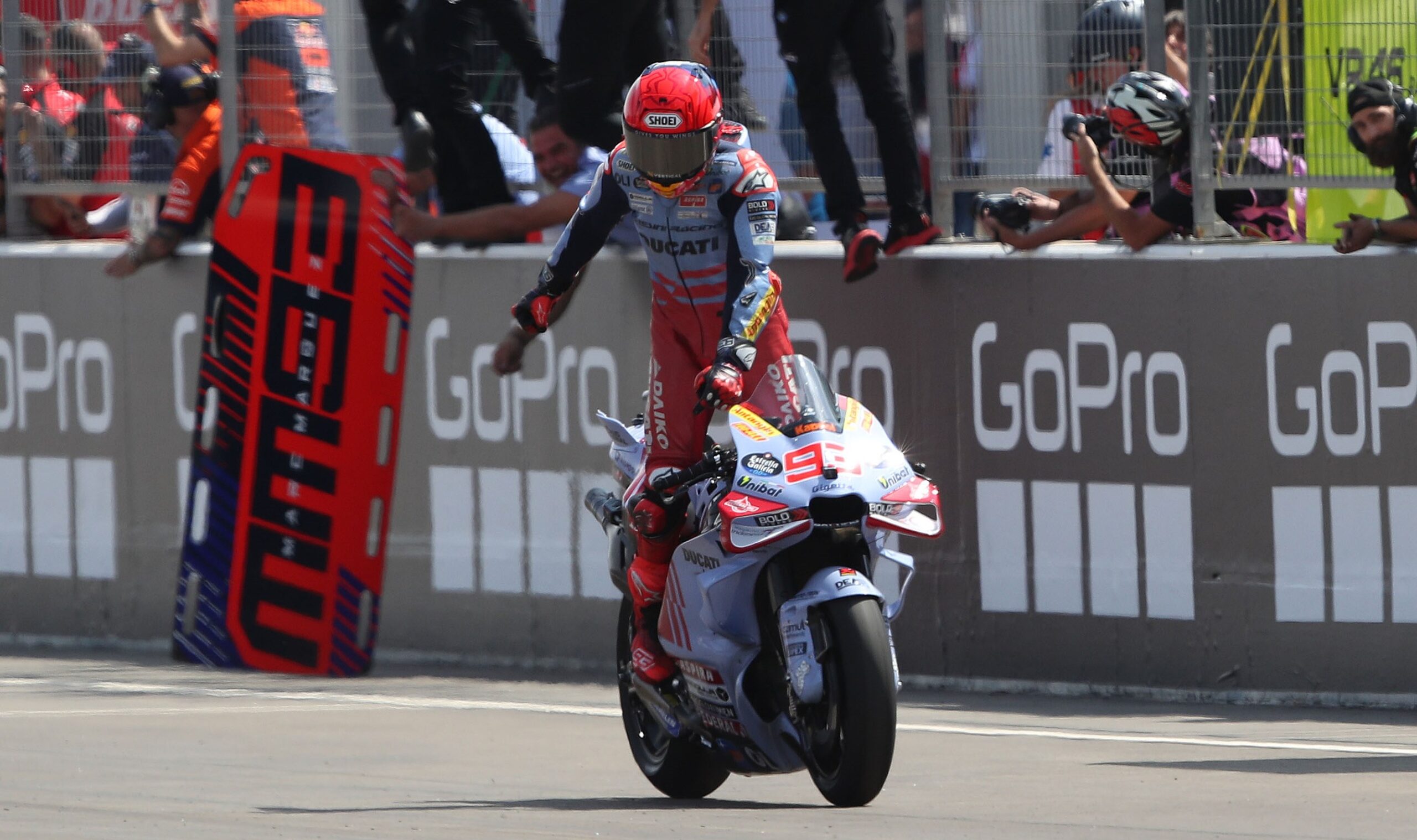 MotoGP, Aragão, Corrida: Marc Márquez volta a vencer e deixa fãs em delírio