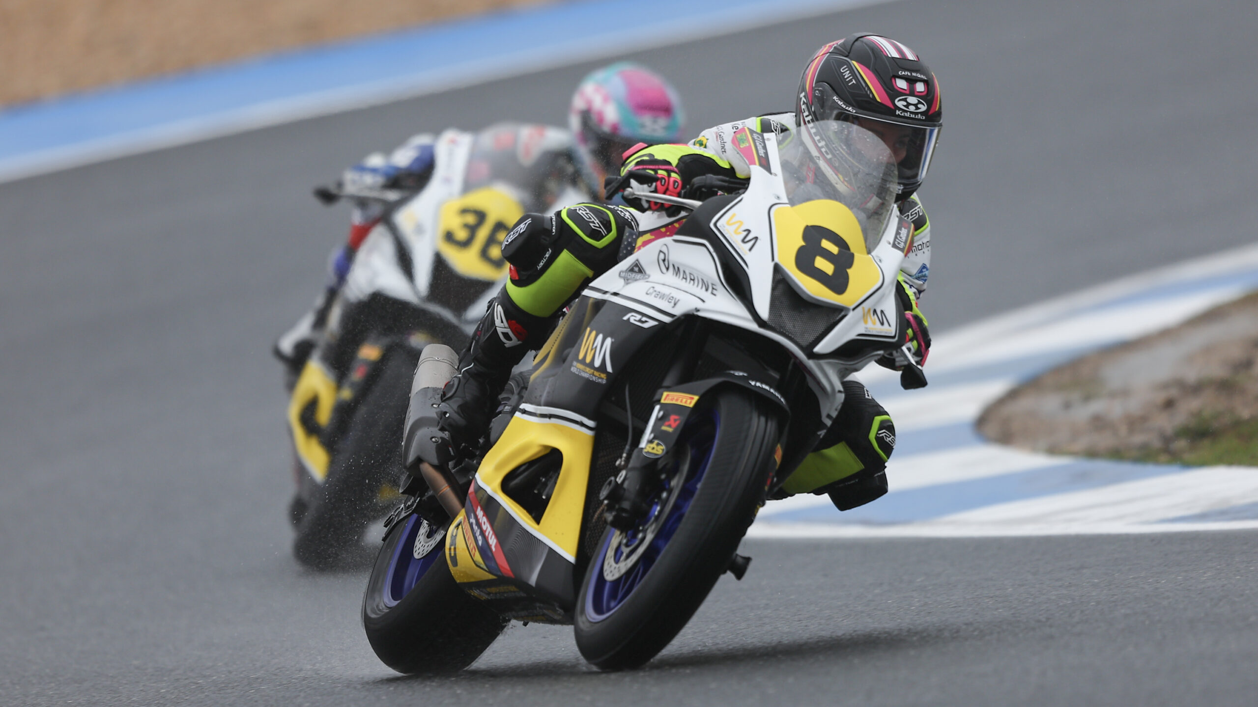 WWCR, Estoril: Tayla Relph na frente de Ruiz e Carrasco