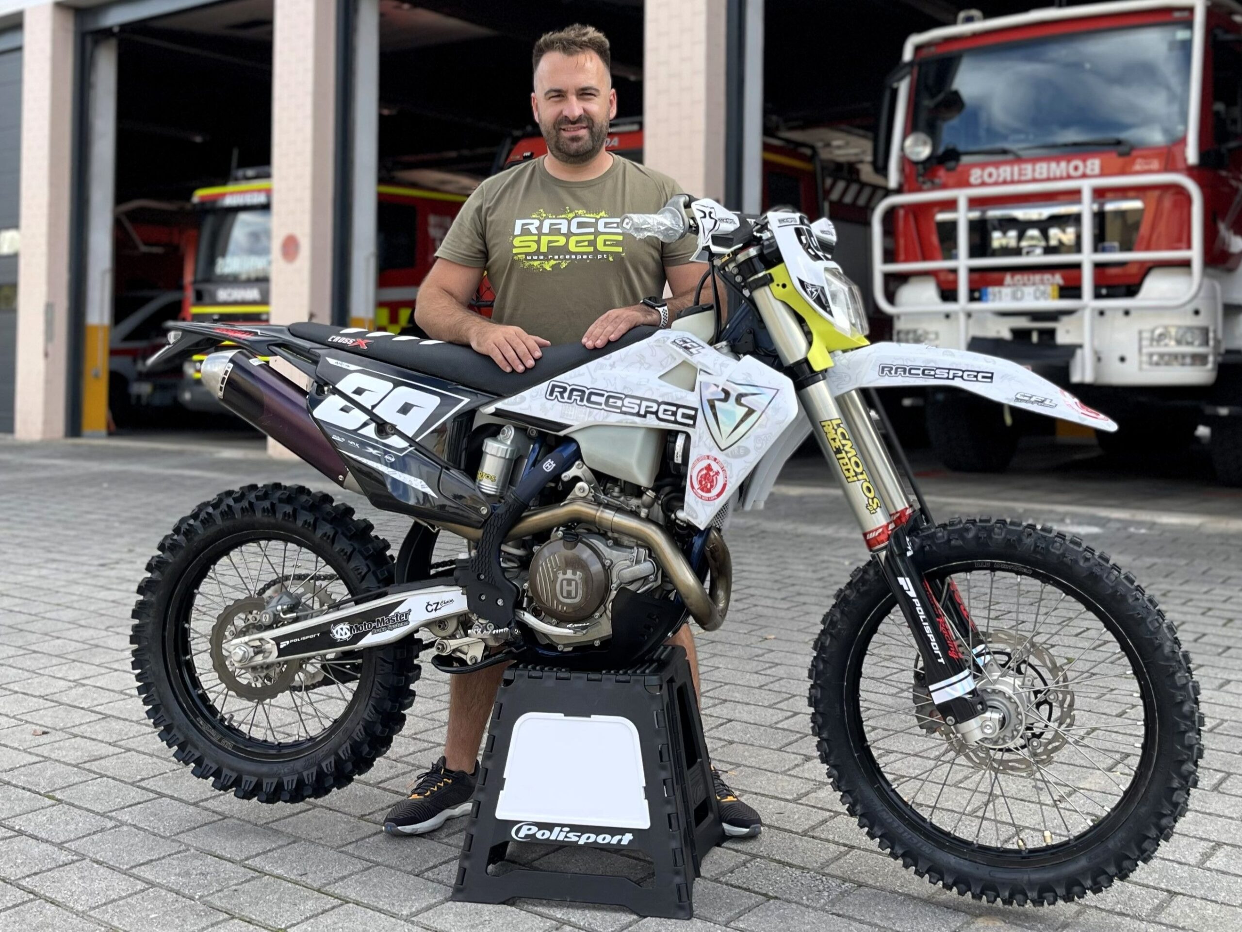 Aguedense Marcelo Lourenço homenageia Bombeiros Portugueses na Baja Portalegre 500