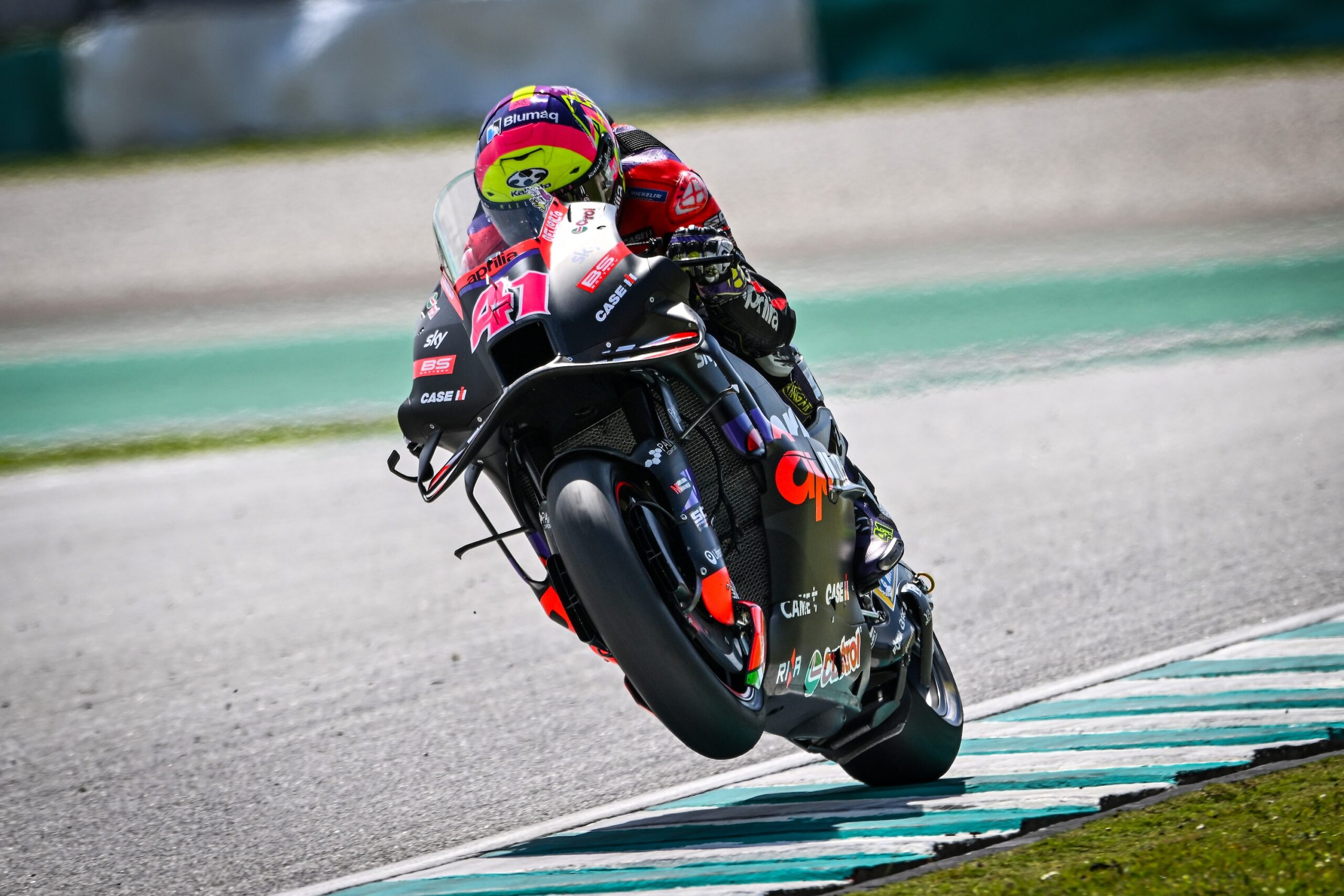 MotoGP: Espargaró e Viñales despedem-se da Aprilia na Catalunha