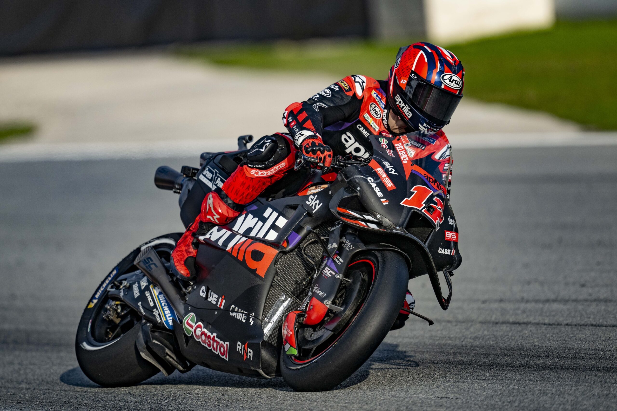 MotoGP, Barcelona, TL2: Maverick Viñales (Aprilia) surpreende as Ducati
