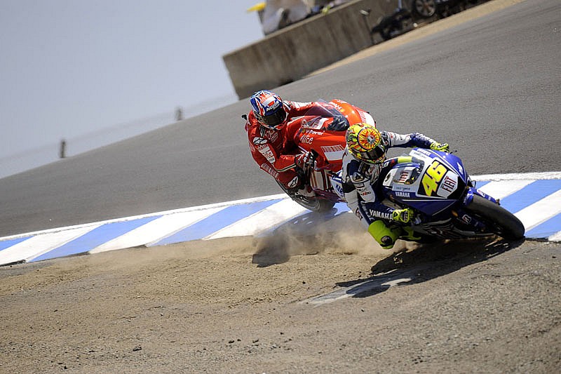 MotoGP: Casey Stoner vs Valentino Rossi, uma rivalidade de gerações!