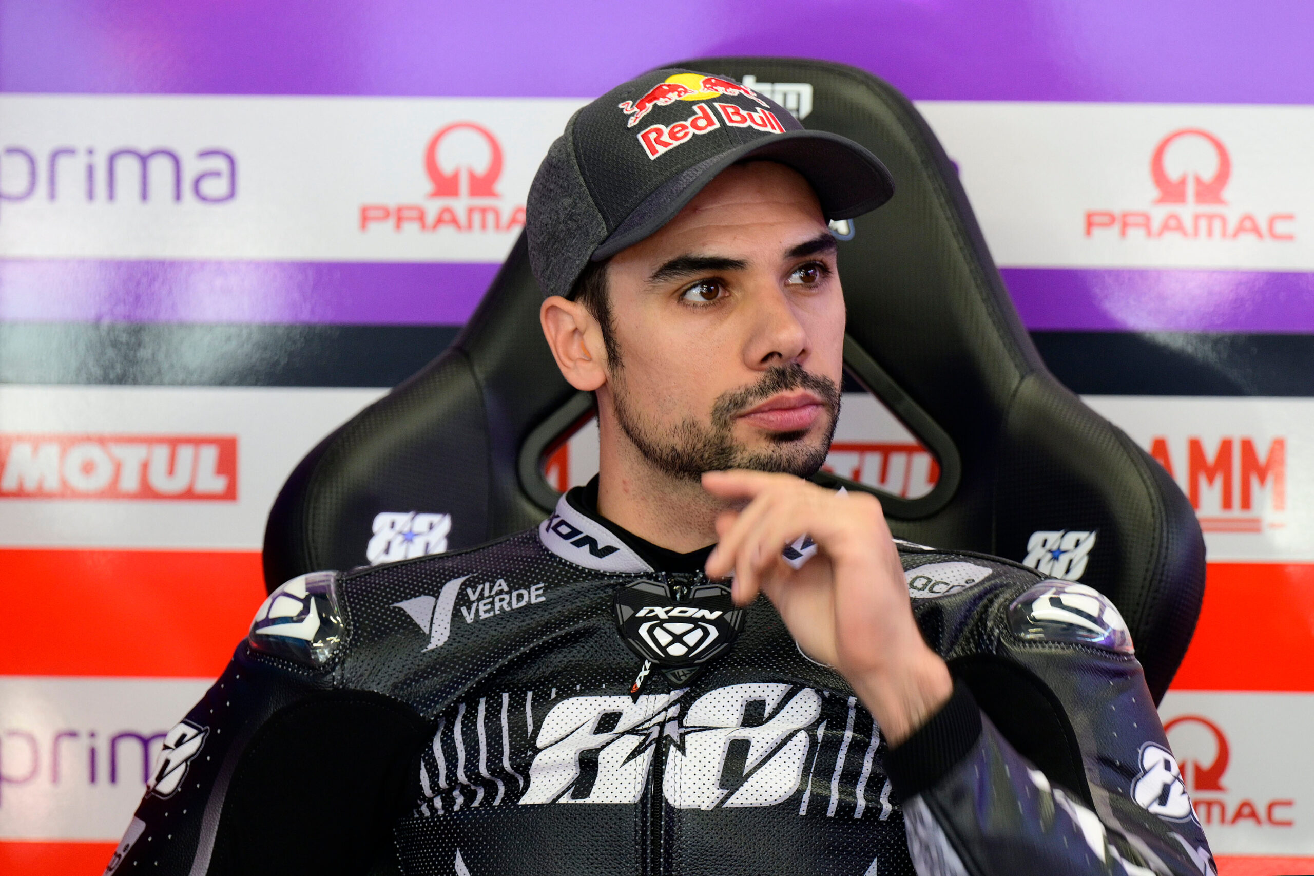 MotoGP, Miguel Oliveira treina nos testes privados de WSBK com uma Yamaha R1