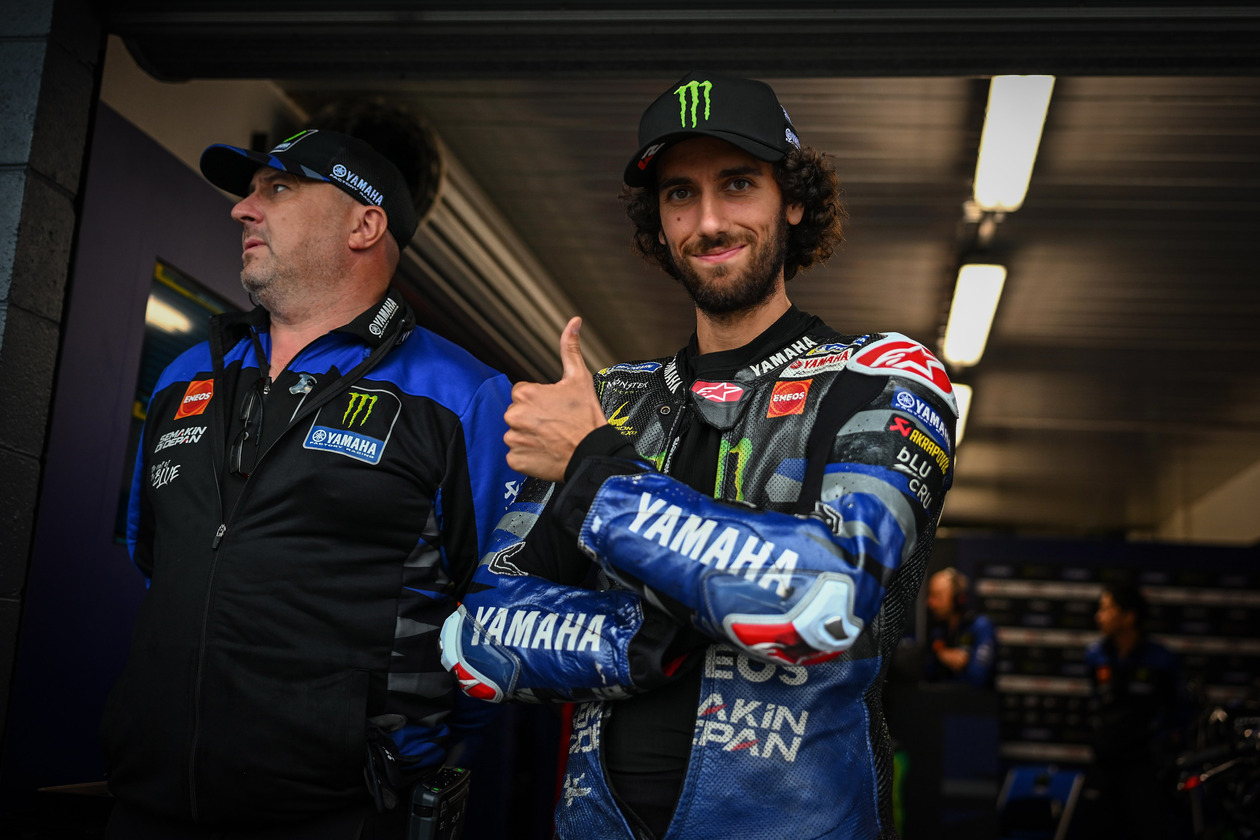 MotoGP, Alex Rins operado com sucesso depois de fazer 29 anos