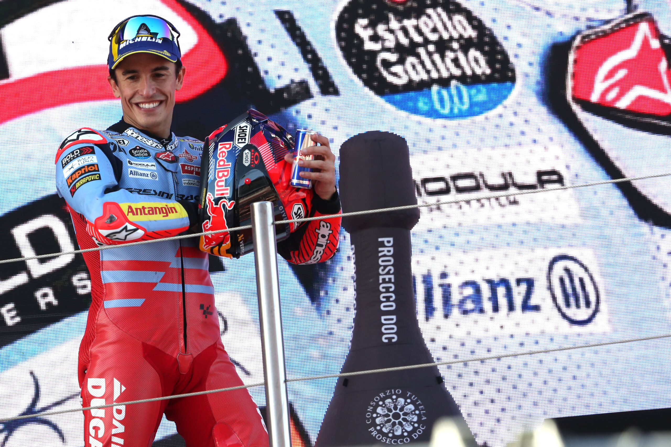 MotoGP, Giacomo Agostini: “O Marc é um tipo que dá espetáculo e toda a gente o adora.”