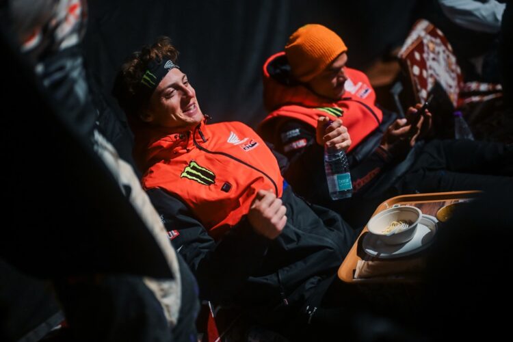 Dakar 2025, Tosha Schareina: “No início cometi um erro de navegação”