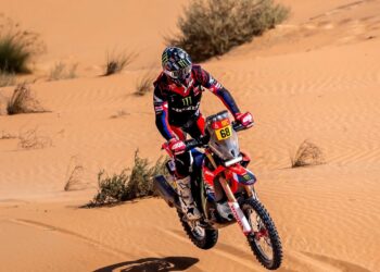 Dakar 2025: Até ao fim! Toscha Schareina vence na etapa 11!