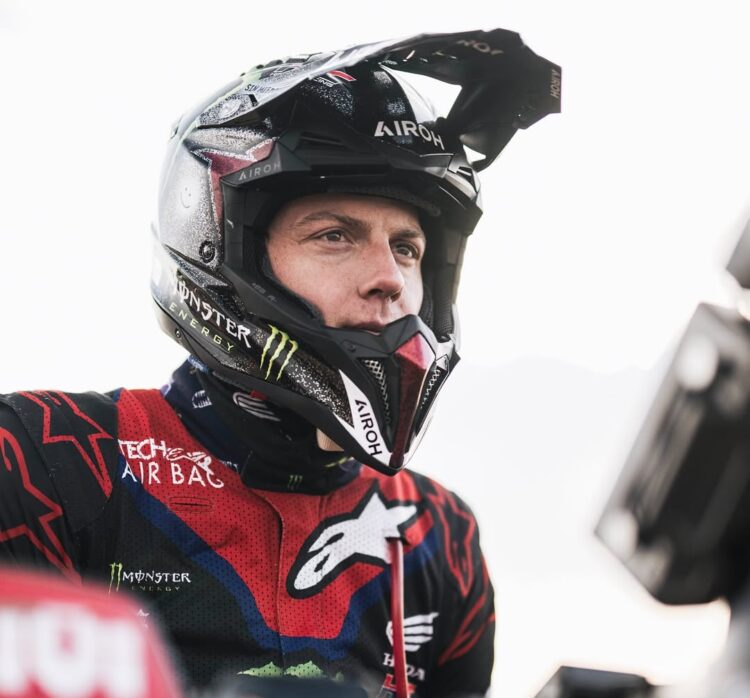 Dakar 2025: Toscha Schareina abanou e caiu na etapa 9!