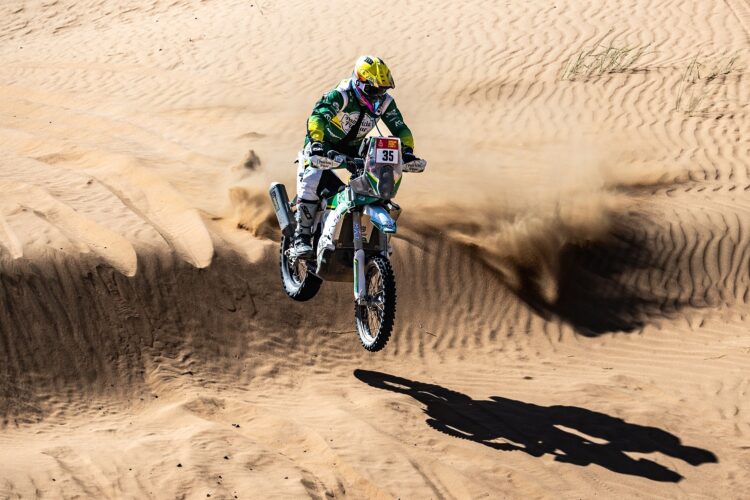 Dakar 2025: Bruno Santos ‘Foi uma etapa muito dura;Tive de parar, desmontar a mota’